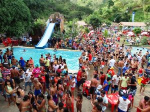 Read more about the article Criança na beira da piscina, cuidado redobrado
