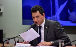 deputado sergio souza cpi fundos 300x187 - PF denuncia gestores da Funcef e Petros investigados na CPI dos Fundos de Pensão