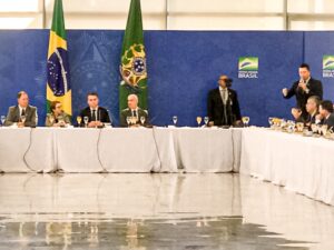 deputado sergio souza planalto 300x225 - Comissão Especial rejeita cobrança previdenciária sobre exportações agrícolas