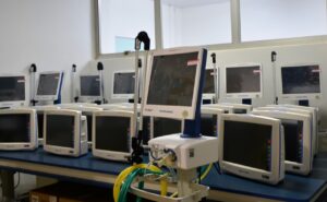 HSVP2 300x185 - Sergio Souza viabiliza monitores e respiradores para o Hospital do Câncer de Guarapuava