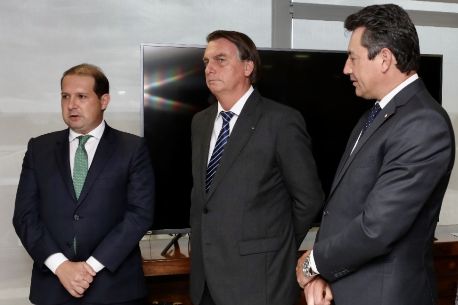 2a1cdda4 6b02 454f bdeb 1cd610fa937e - Presidente da Frente Parlamentar Agropecuária entrega Prêmio “Moacir Micheletto” ao Presidente Jair Bolsonaro