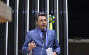 Sergio Souza 300x185 - Em entrevista, deputado Sérgio Souza promete mobilização para sustar decreto da 'Polícia da Funai'